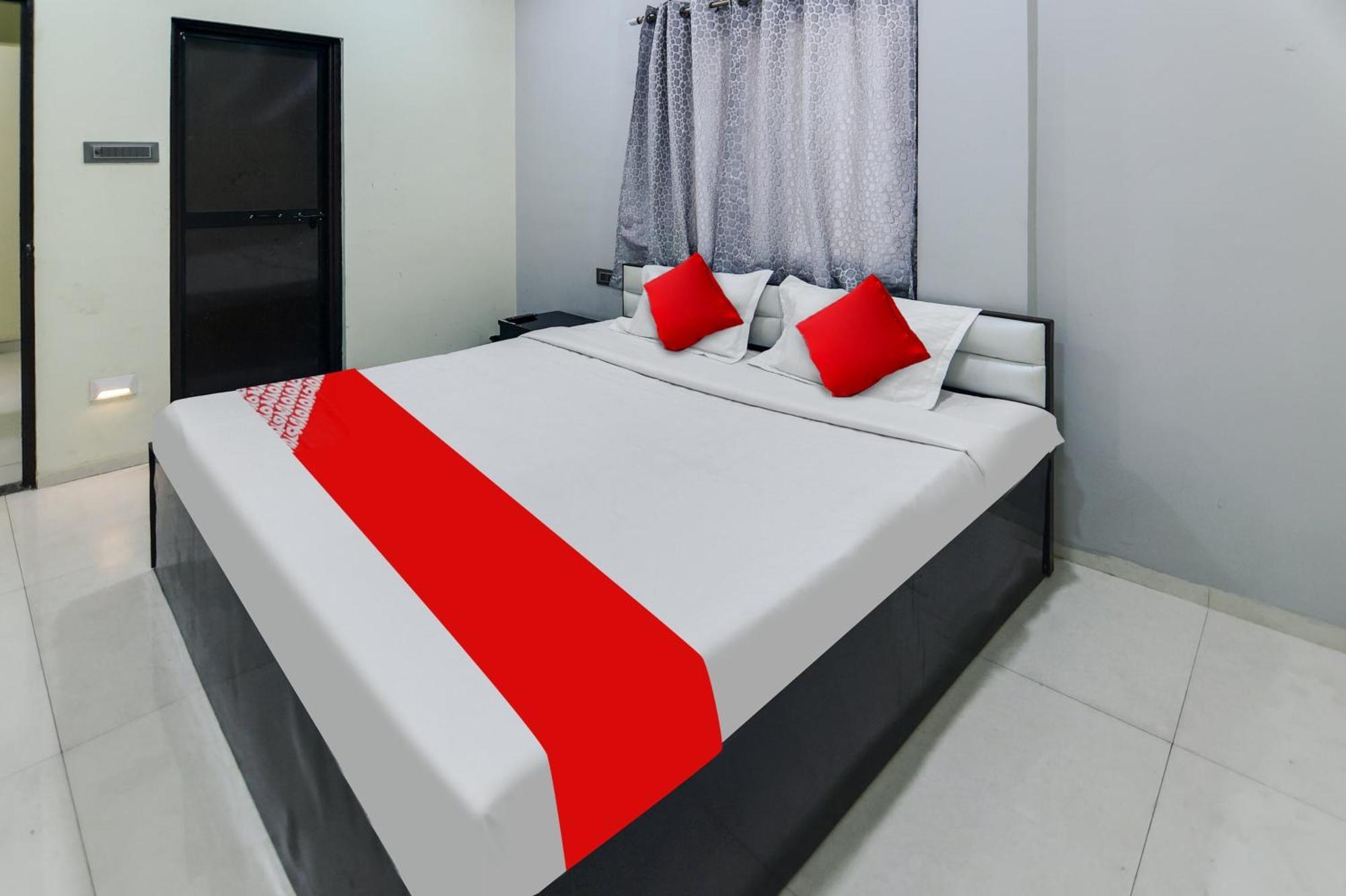 Chandrapur Oyo Hotel Blackgold المظهر الخارجي الصورة