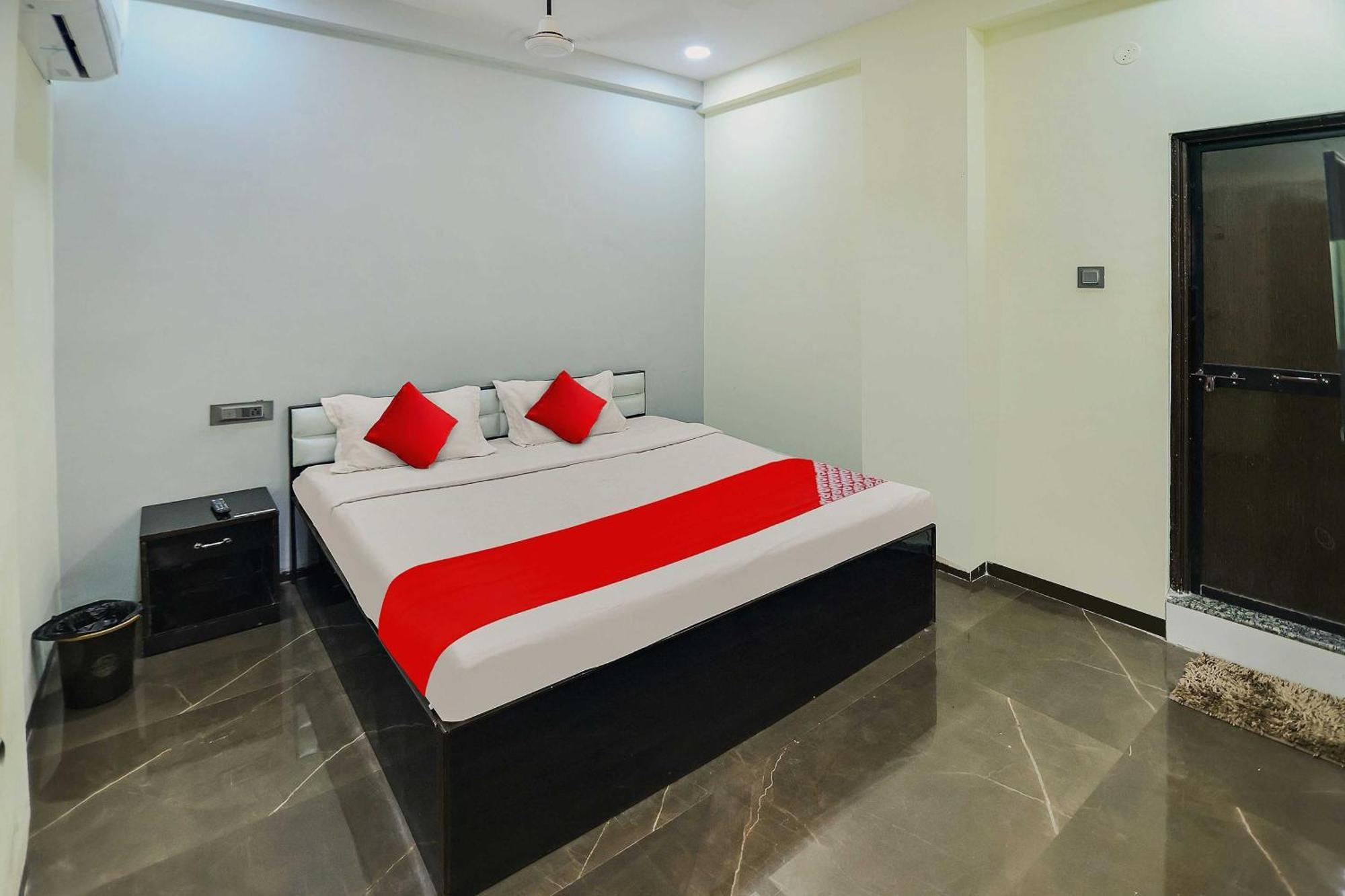 Chandrapur Oyo Hotel Blackgold المظهر الخارجي الصورة