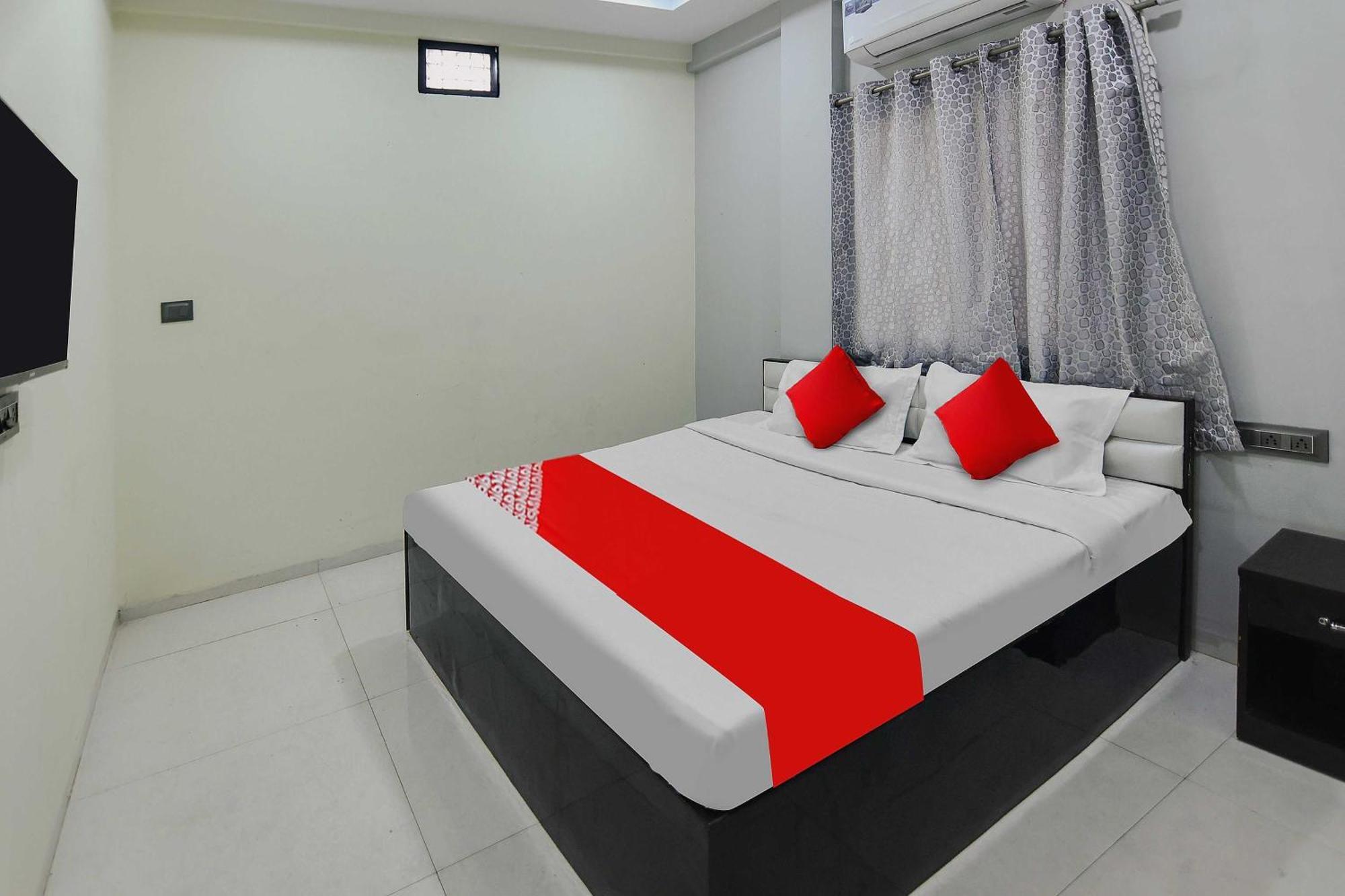 Chandrapur Oyo Hotel Blackgold المظهر الخارجي الصورة